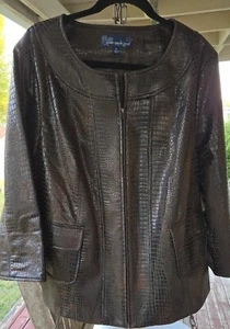Susan Graver Gr. 1X Kroko-Prägung gebürstetes Kunstleder Jacke getragen Look 3/4 Slv  - Bild 1 von 10