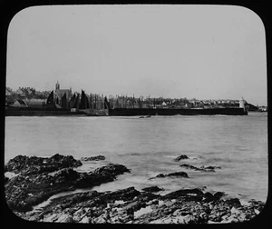 ANTIQUE Magic Lantern Slide BUCKIE HARBOUR FROM W C1890 VICTORIAN PHOTO SCOTLAND - Picture 1 of 2