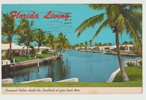 Florida Living COCOANUT PALMS SHADE BOATDOCK Homes Boats Dock FL Postcard 1971 - Picture 1 of 2