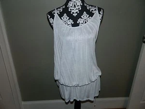Women's White & Silver Top Old Navy Size Large - Picture 1 of 1