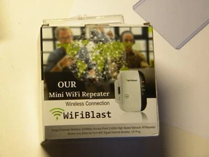 WiFiBlast Mini WiFi Repeater Wireless Connection - Picture 1 of 8