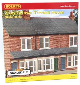 Hornby Skaledale R7358 2 Up 2 Down Terrace House Right Hand OO Scale BNIB New a - Picture 1 of 3