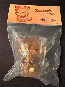 Zombcats Story Morimei Katze sitzen sitzen sitzen orange klare Flocken LE Vinyl Figur Sofubi - Bild 1 von 2