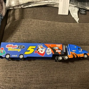 Kellogg's Frosted Flakes Semi Trailer - Picture 1 of 7