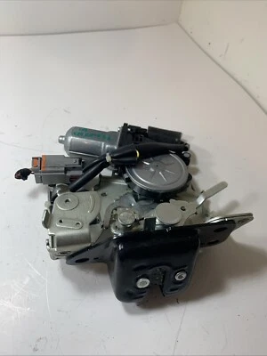 2014 jeep cherokee Tailgate Liftgate Lock Latch Actuator Motor Oem D76-61372-B - Image 1 of 4