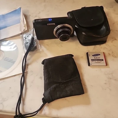 Samsung ST550 camera 12.2MP, 4.6x zoom, selfie screen,3.5” rear touchscreen READ - Image 1 of 4