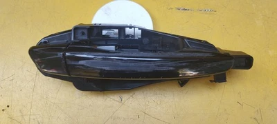 Manija exterior derecha puerta trasera rayada dañada citroen c3 mk3 2018 Foto 1 de 4