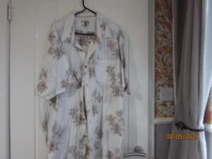 MENS SUMMER SHIRT XL CREAM & BROWN FLOWER COTTON SHORT SLEEVE EASY - Picture 1 of 3