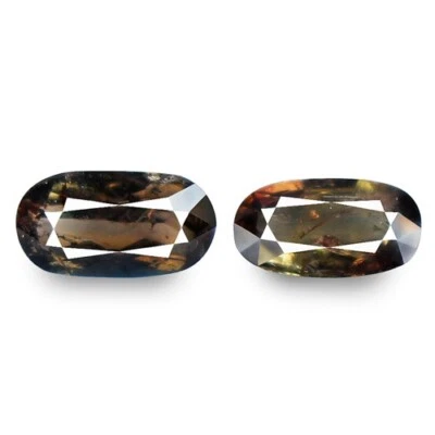 Precioso juego ovalado de axinita de cambio de color natural de 3,63 quilates extraído en Afganistán Foto 1 de 4