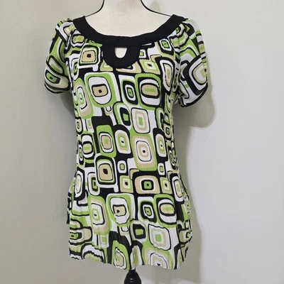 Talla Grande Retro Años 70 Psicodélico Plisado Top Verde Negro Essentials de Milano Foto 1 de 4
