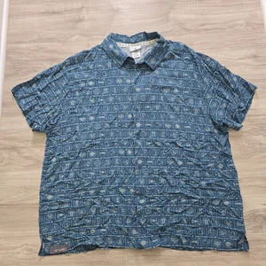 Disney Vacation Club Member Shirt Mens XXXL Resort Print Button Up Hawaiian Camp - Picture 1 of 9