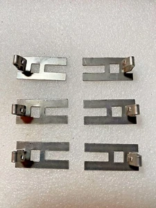 Harley 59896-49 Panhead EL FL recorte delantero acero inoxidable clips laterales 1949-1956 - Imagen 1 de 4