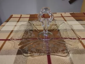 Cambridge #3400 10 Diane Center-handled Tray 1932-1956 - Picture 1 of 3