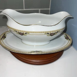 Royal Bayreuth Bavaria Gravy Boat W/ Attached Plate “Belmont” Pattern - Picture 1 of 6