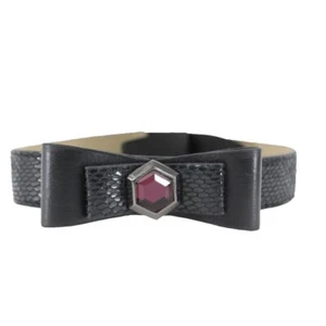White House BM NEW M 1" x 32" Black Snake Texture Bow Gem Detail Stretch Belt - Picture 1 of 9