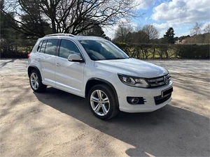 2014 Volkswagen Tiguan 2.0 TDI BlueMotion Tech R-Line 4WD Euro 5 (s/s) 5dr (Nav) - Picture 1 of 12
