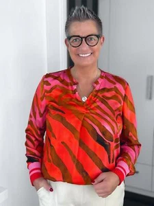 Emily Van Den Bergh - Bluse Zebra / rot-pink - Bild 1 von 11