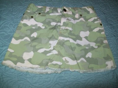 女孩迷彩短裙 - 迷彩短裙 - 尺码 10 - 二手状况完好!!  Greendog  — 第 1/3 张图片