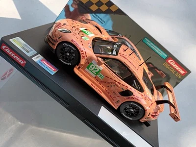 23886 Carrera Digital 124 Porsche 911 RSR No. 92 " Pink Pig Design" Sau NEU BOX - Bild 1 von 3