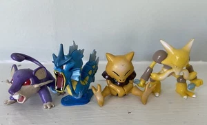 Pokemon TOMY Lot of 4 Figures - 1997- 1999 Nintendo Vintage SOME RARE - Picture 1 of 2
