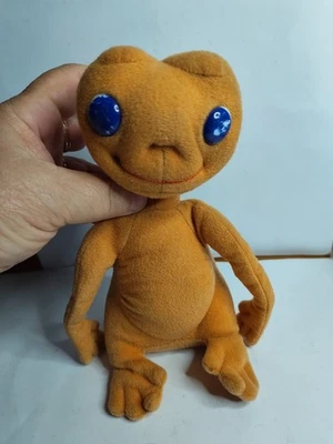 Vintage 1982🧸 E.T.  Plush Doll  SHOWTIME Kamar 20cm  No Tags🧸 - Imagem 1 de 4