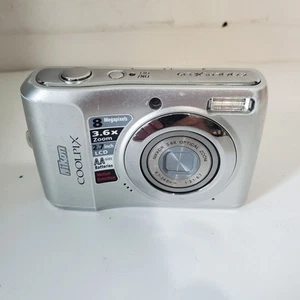 Nikon Coolpix L19 Digital Camera 8MP 3.6x Zoom - FOR PARTS - Picture 1 of 8