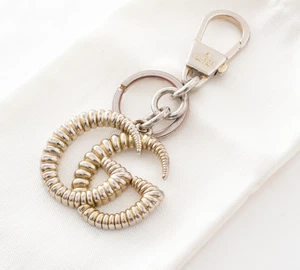 GUCCI GG Marmont Double G Schlüsselanhänger Halter Kette Taschenanhänger GG Logo goldfarben - Bild 1 von 18