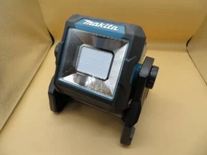 Makita 14.4V/18/40V Work Lights ML003G 20-LED 1100Lm MAX/13H Body Only Japan - Picture 1 of 12