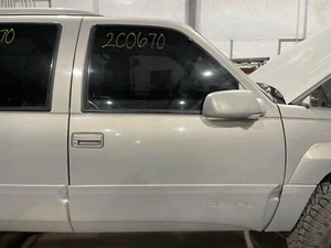 1992 - 2000 GMC Yukon Passenger RH Right Silvermist-17U Front Power Door Shell - Picture 1 of 7