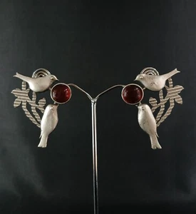 Vintage Silver Design Bird Earrings with Red Stone Artistic Nature-Inspired - Picture 1 of 10