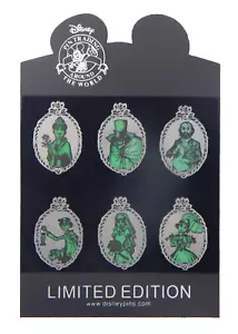 6 Pin Haunted Mansion Glow In The Dark Portraits Disney Trading Pins auf Karte Neu - Bild 1 von 1