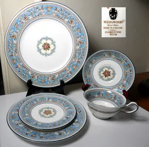 Wedgwood FLORENTINE TURQUOISE (W2714) 5 Piece Place Setting(s) MINT Condition - Picture 1 of 1