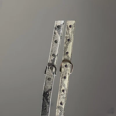 Собачий ошейник серебристый роскошный кожаный с заклепками 16 похожий на змею - Изображение 1 из 4