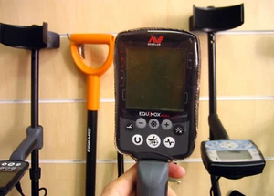 Rain dirt dust cover screen protector for Minelab Equinox 600\800 models - Picture 1 of 5