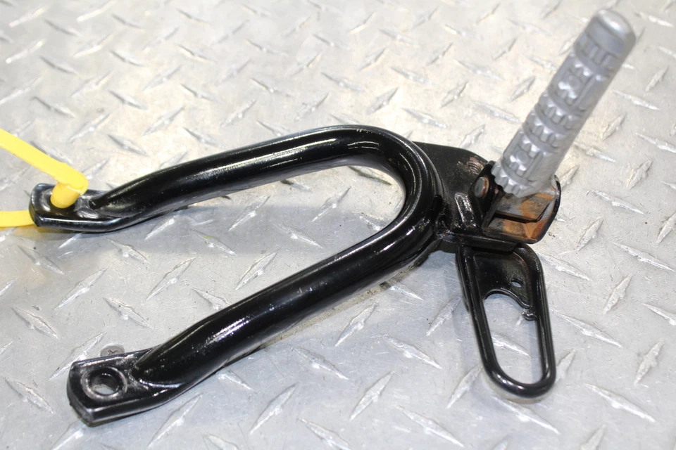 Yamaha FZR600R 1999 clavija trasera derecha pasajero Foto 1 de 4