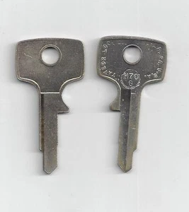 VINTAGE YAMAHA MOTORCYCLE KEY BLANK H70G NOS - Picture 1 of 1