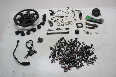 LOTE DE PIEZAS Y HERRAJES KAWASAKI VERSYS 650 KLE650 2007-2009 Foto 1 de 4