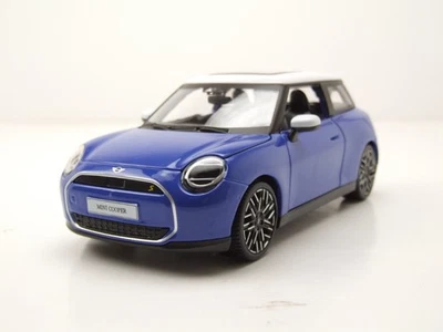 Mini Cooper SE J01 2023 blau weiß Modellauto 1:24 Maisto - Bild 1 von 4