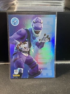 2021 Panini Fortnite Series 3 Bronto Holo Foil #36 Rare Outfit - Bild 1 von 2
