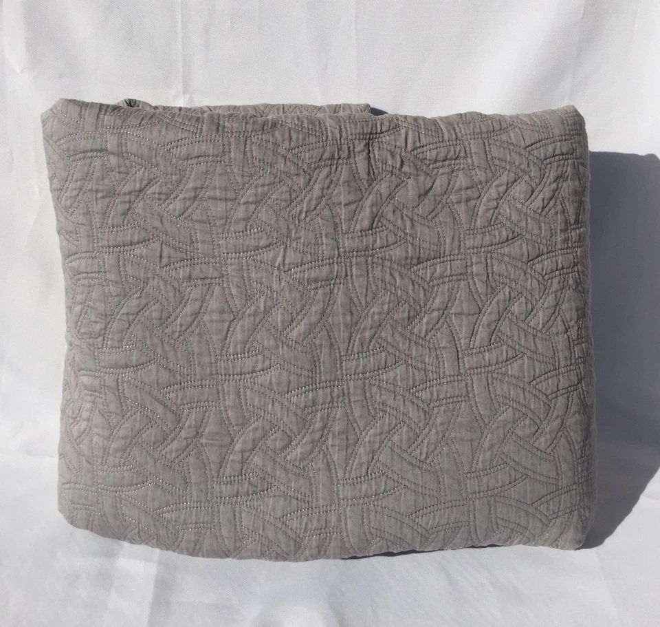 Funda Simply Vera Wang acolchada King (LEER) Foto 1 de 4