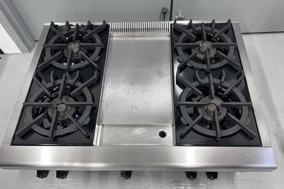 Wolf 36” Range Top - RT364G LP 4 quemadores + perillas negras plancha Foto 1 de 4