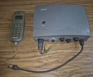 RAYMARINE PJ5RAY230 VHF RADIO RAY230 E43013 + HANDHELD RAY VHF - Picture 1 of 8