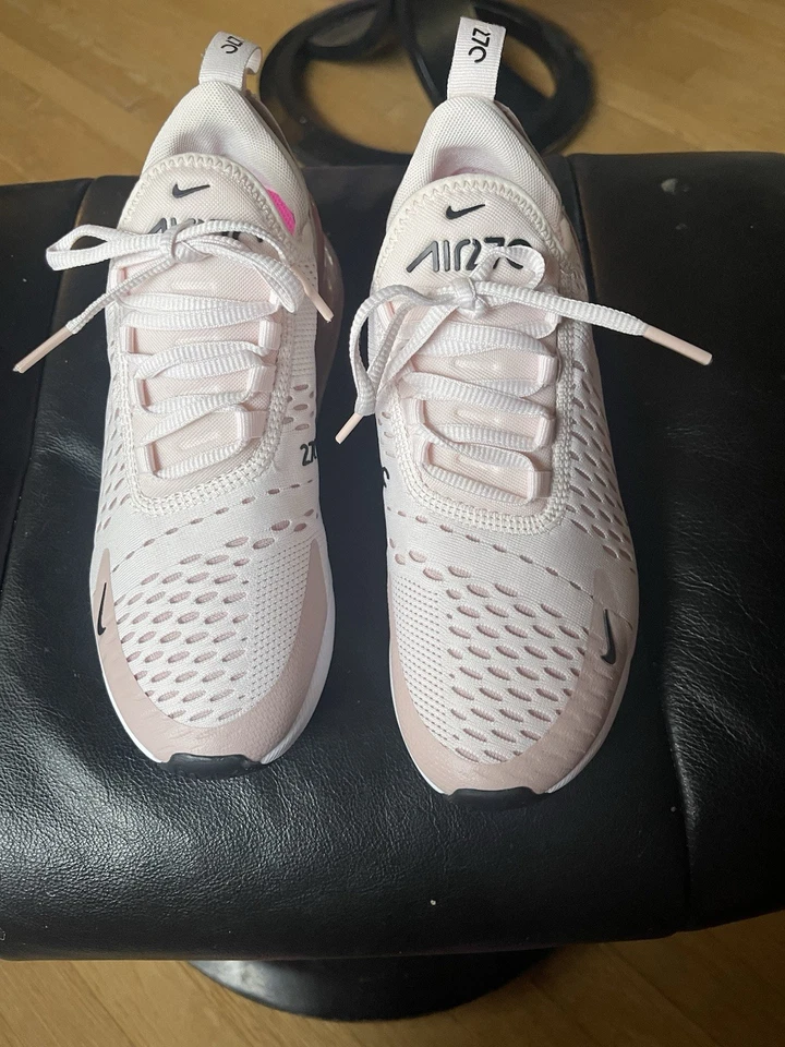 Mujer Talla 6.5 Nike Air Max 270 Rosa Claro Con Tacón Rosa. Foto 1 de 4