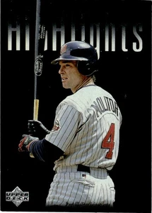 1997 Upper Deck Paul Molitor Minnesota Twins #222 - Picture 1 of 2