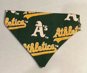 Over Collar Slide On Pet Dog Cat Bandana Scarf OAKLAND ATHLETICS XSMALL - Picture 1 of 1