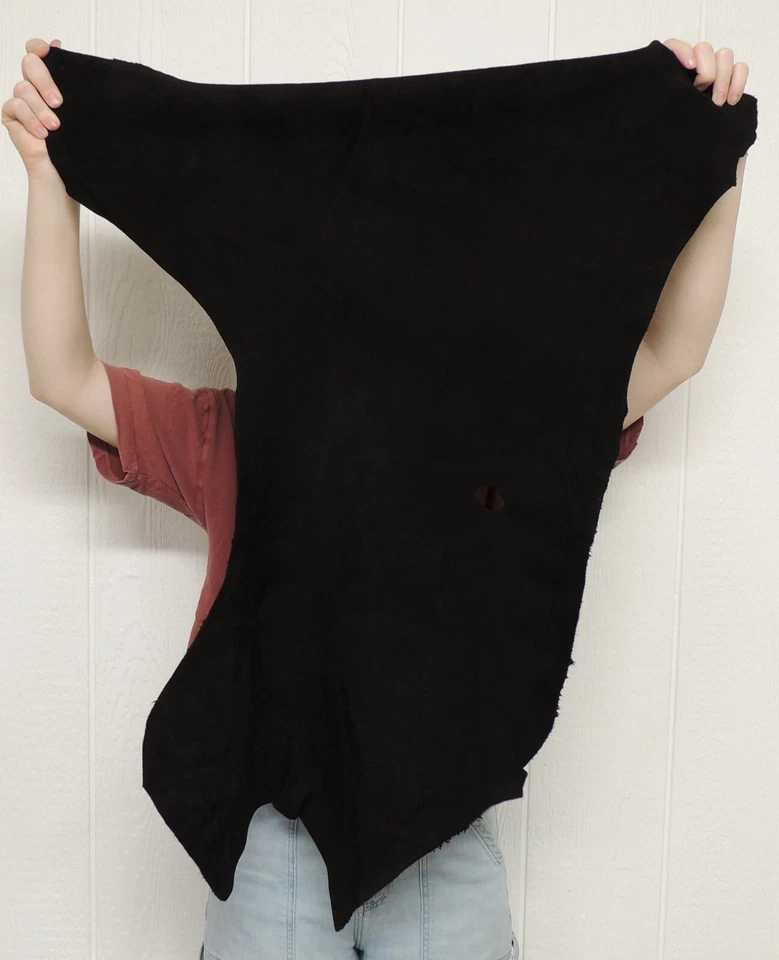 Piel de ciervo NEGRO para artesanías nativas piel de ciervo taxidermia montaje de cuerno Foto 1 de 2