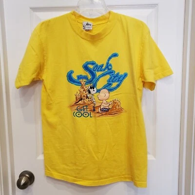 Camiseta Knotts Berry Farm Charlie Marrón Surf City Amarilla Jóvenes Niños Talla M Foto 1 de 4