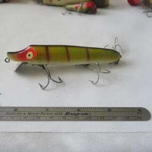 FISHING LURES HEDDON 4½" ORIGINAL WOOD VAMP GOLD EYES GOLD SCALES & GREEN MARKS - Picture 1 of 5