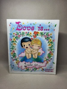 Panini # L'amore è... - Album figurine # Love is...# 83% pieno # 1970 vintage - Foto 1 di 3