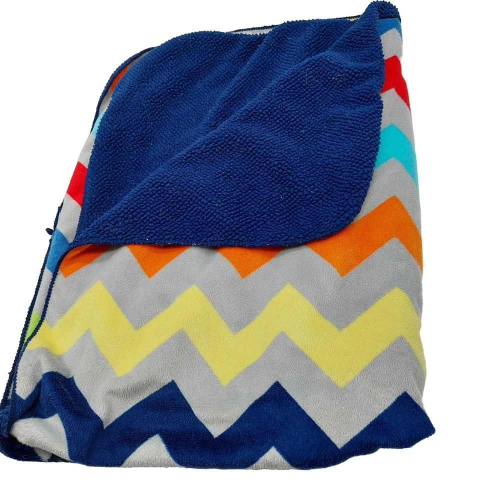 Manta de bebé Circo Target gris Sherpa Chevron Lovey gris rojo verde azul 39x28 Foto 1 de 4